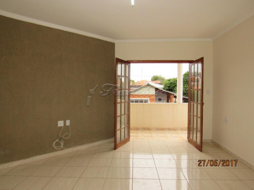 Alugar Casa / Padrão em Itapetininga R$ 1.800,00 - Foto 12