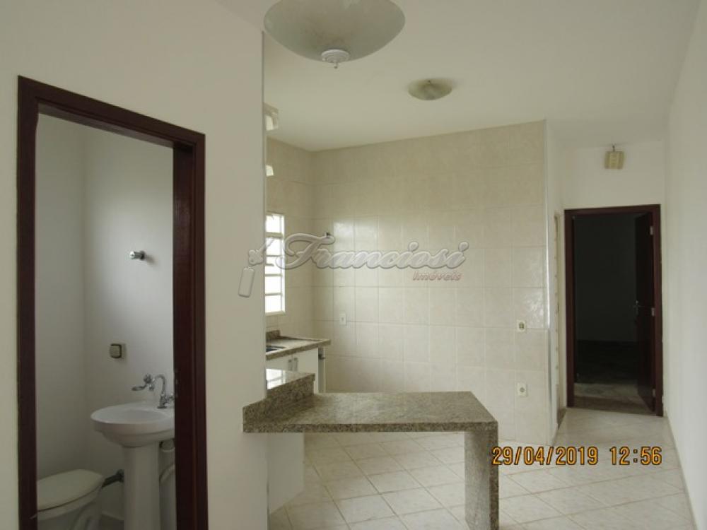 Alugar Casa / Padrão em Itapetininga R$ 1.300,00 - Foto 7
