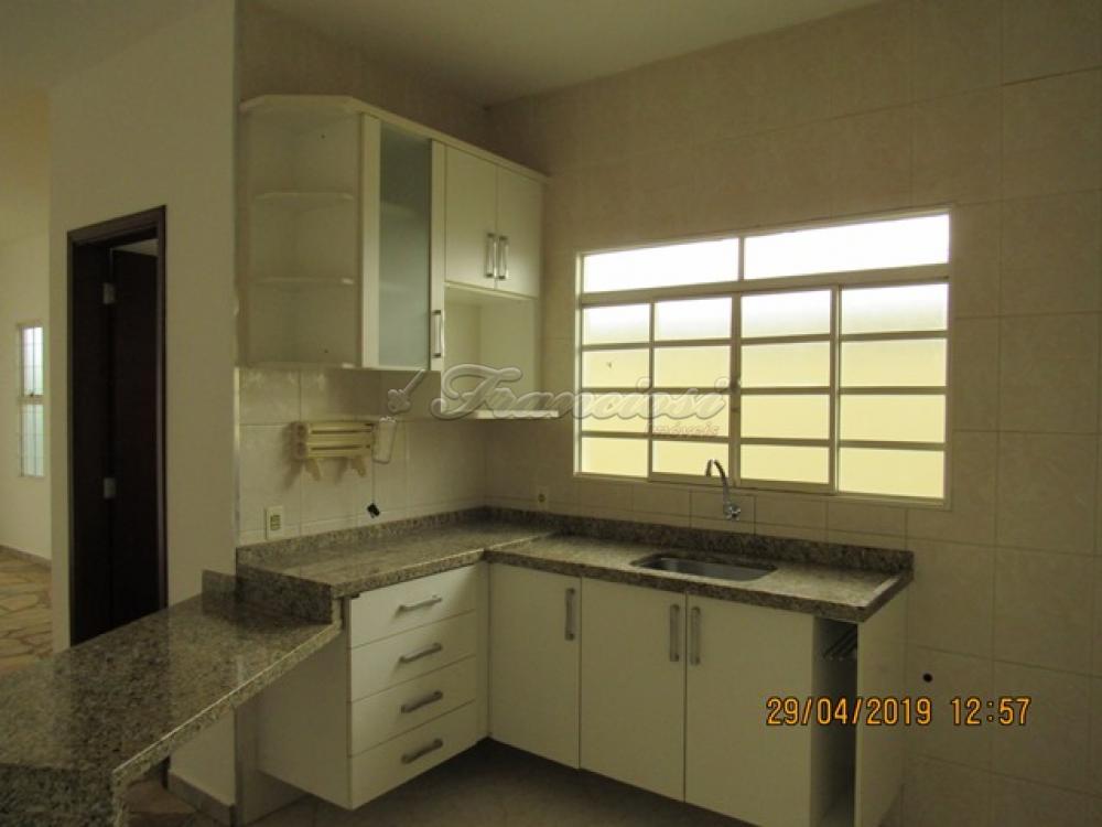 Alugar Casa / Padrão em Itapetininga R$ 1.300,00 - Foto 11