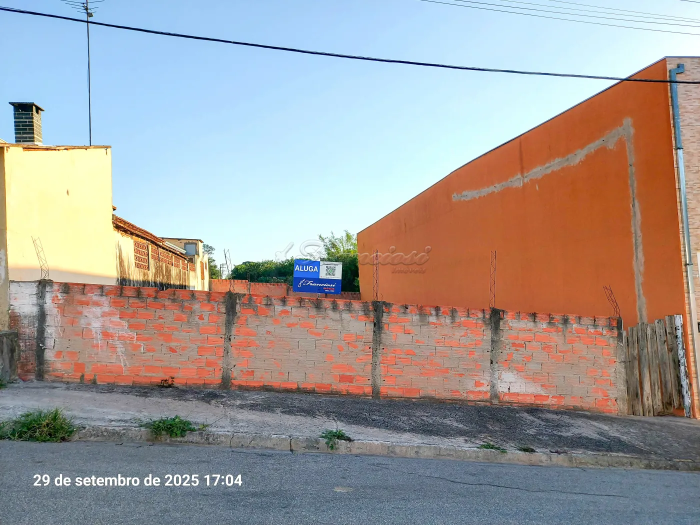 Alugar Terreno / Lote em Itapetininga R$ 2.000,00 - Foto 1