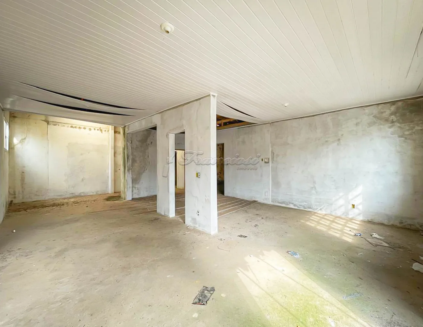 Comprar Comercial / Salão em Itapetininga R$ 450.000,00 - Foto 1