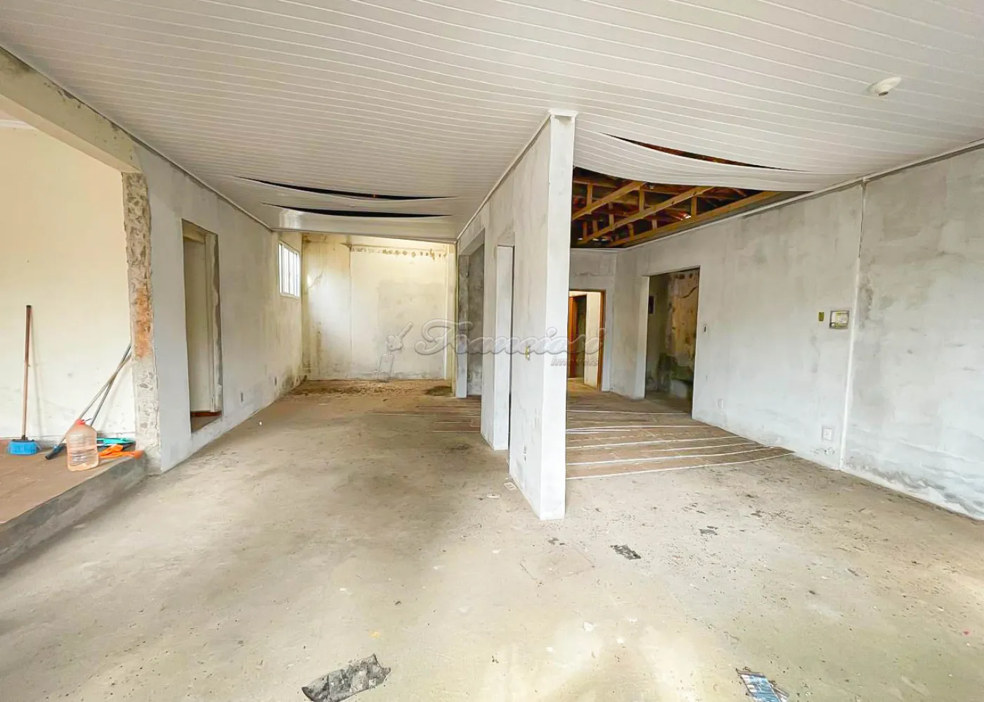 Comprar Comercial / Salão em Itapetininga R$ 450.000,00 - Foto 2