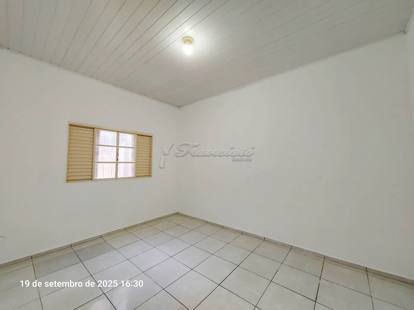 Alugar Casa / Padrão em Itapetininga R$ 1.400,00 - Foto 4