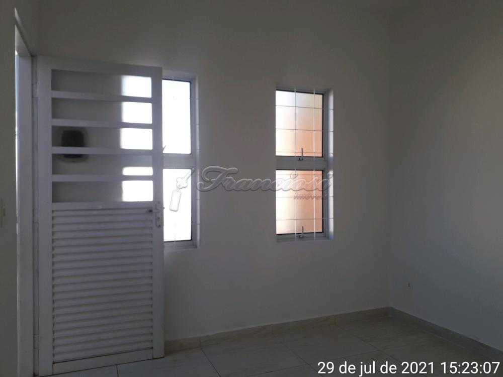 Comprar Casa / Padrão em Itapetininga R$ 250.000,00 - Foto 1