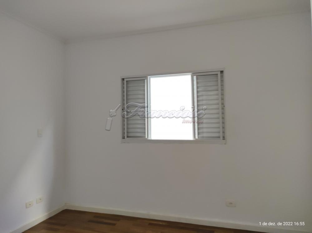 Alugar Casa / Padrão em Itapetininga R$ 2.500,00 - Foto 3