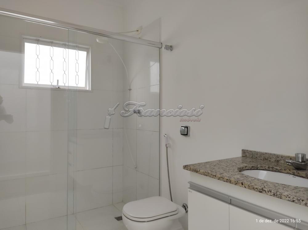 Alugar Casa / Padrão em Itapetininga R$ 2.500,00 - Foto 4