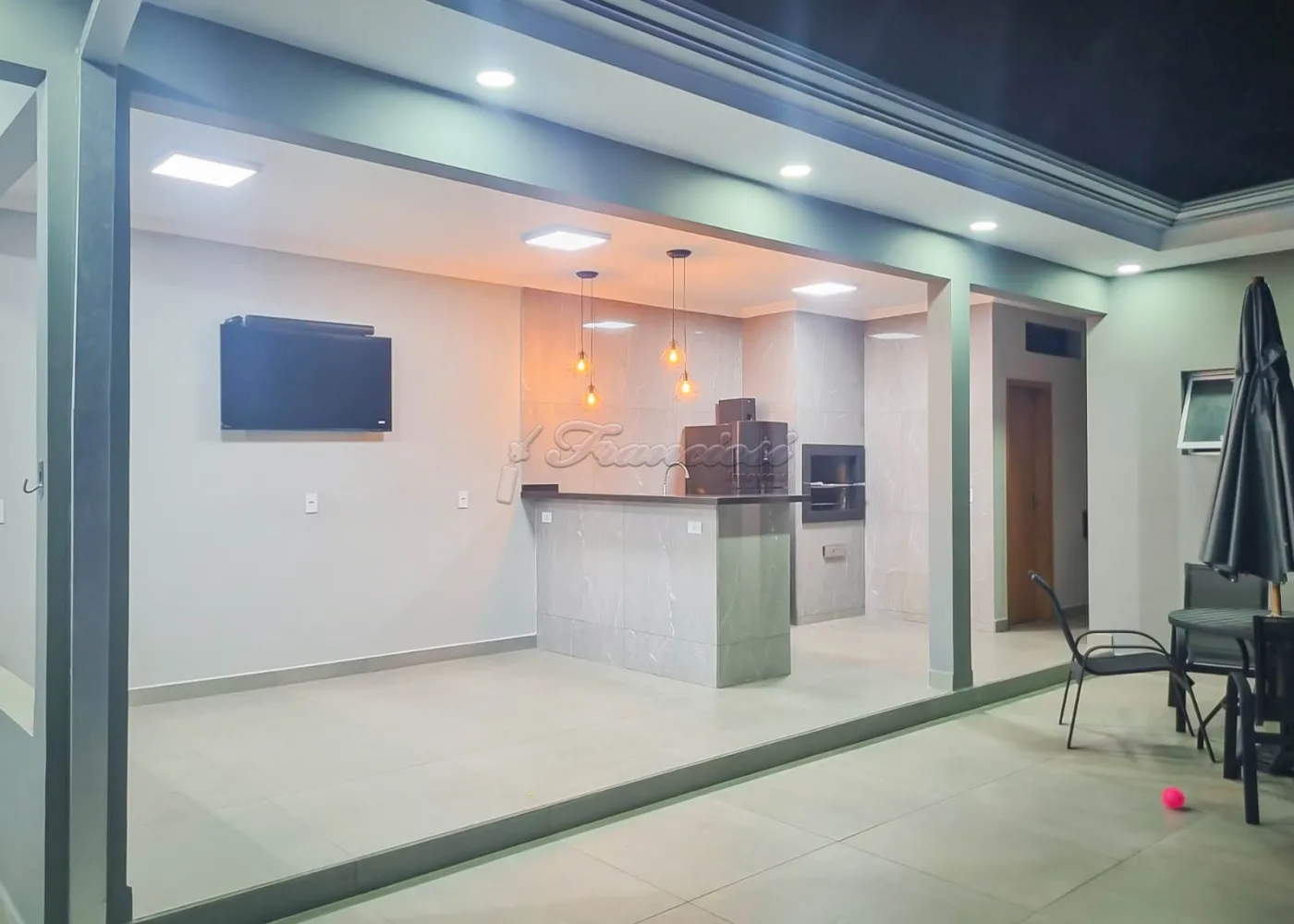 Comprar Casa / Padrão em Itapetininga R$ 750.000,00 - Foto 11