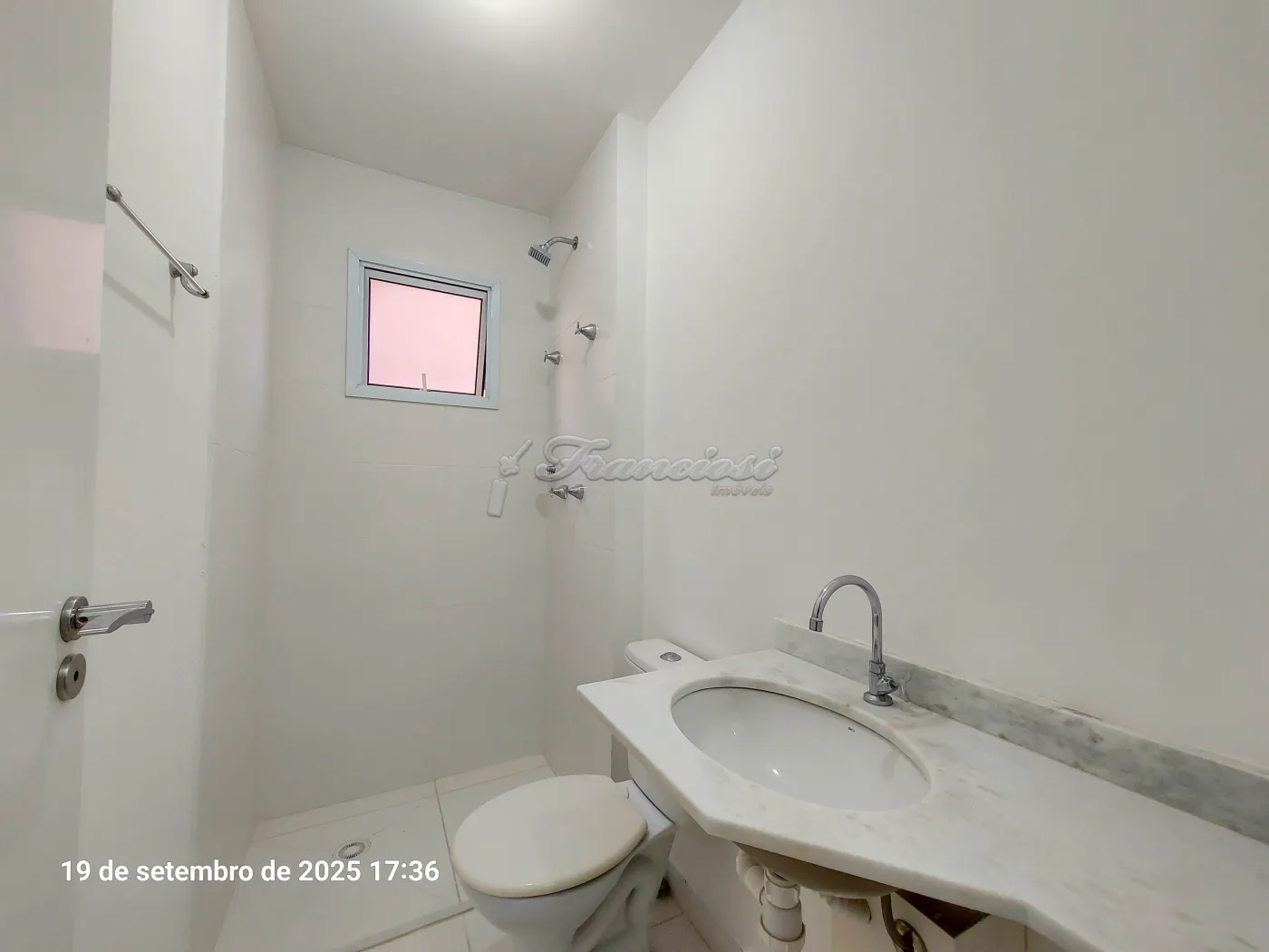Alugar Apartamento / Condomínio em Itapetininga R$ 1.500,00 - Foto 4