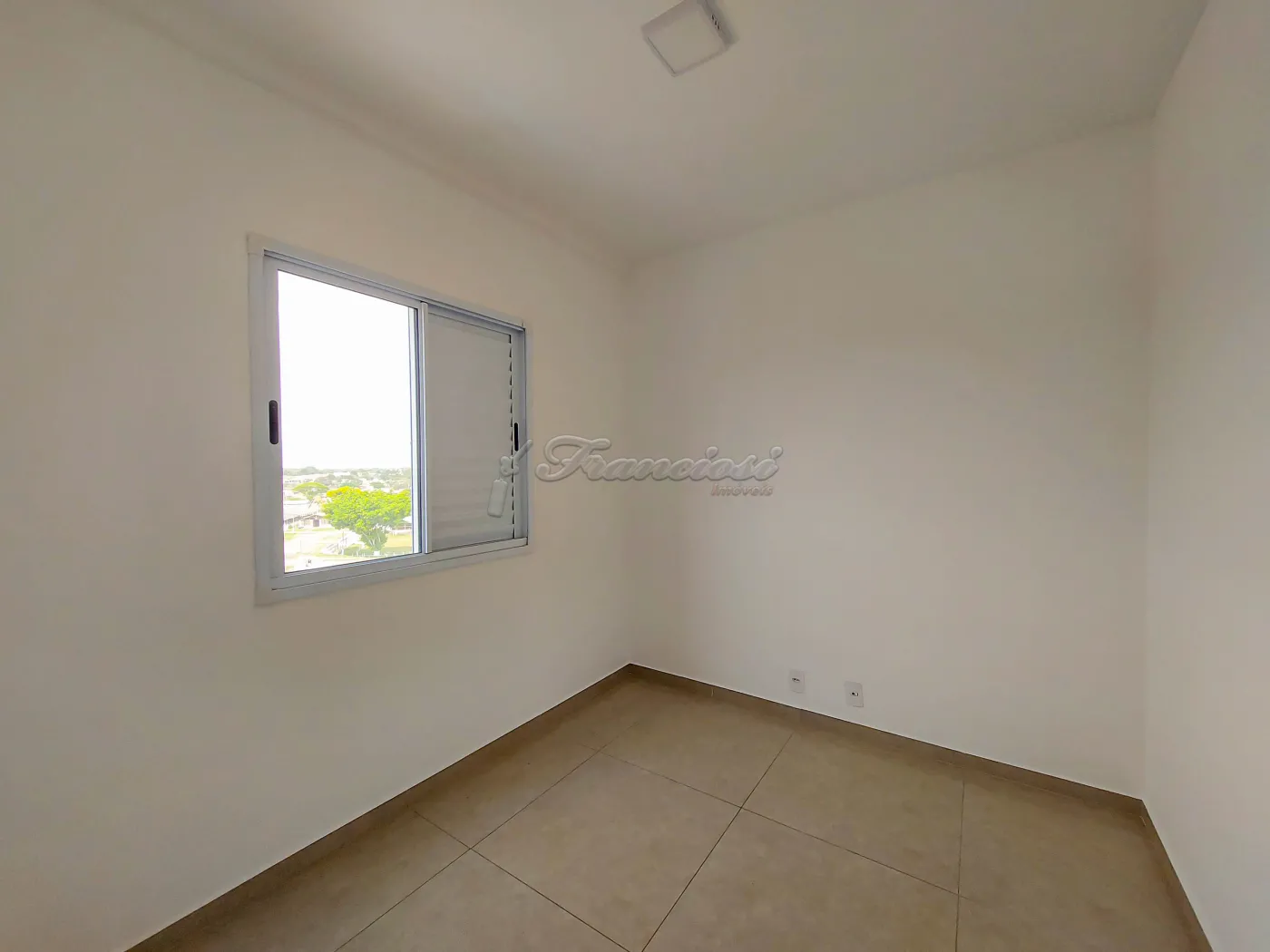 Alugar Apartamento / Condomínio em Itapetininga R$ 1.300,00 - Foto 9