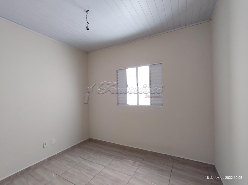Alugar Casa / Padrão em Itapetininga R$ 1.450,00 - Foto 8