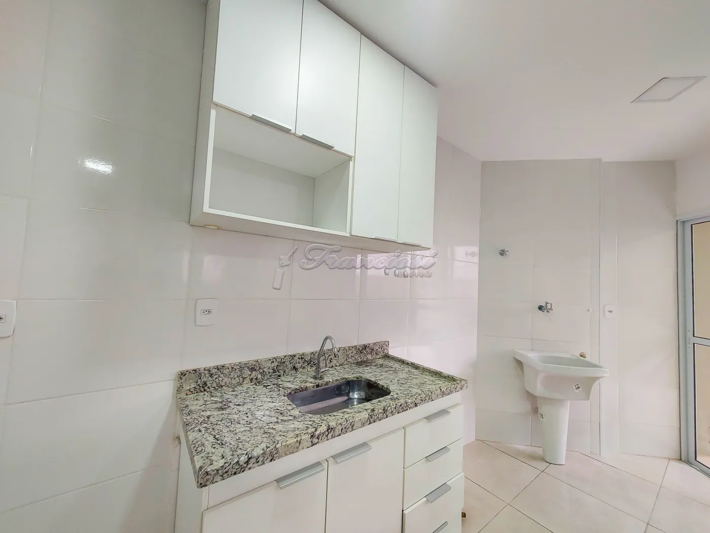 Alugar Apartamento / Condomínio em Itapetininga R$ 1.500,00 - Foto 4