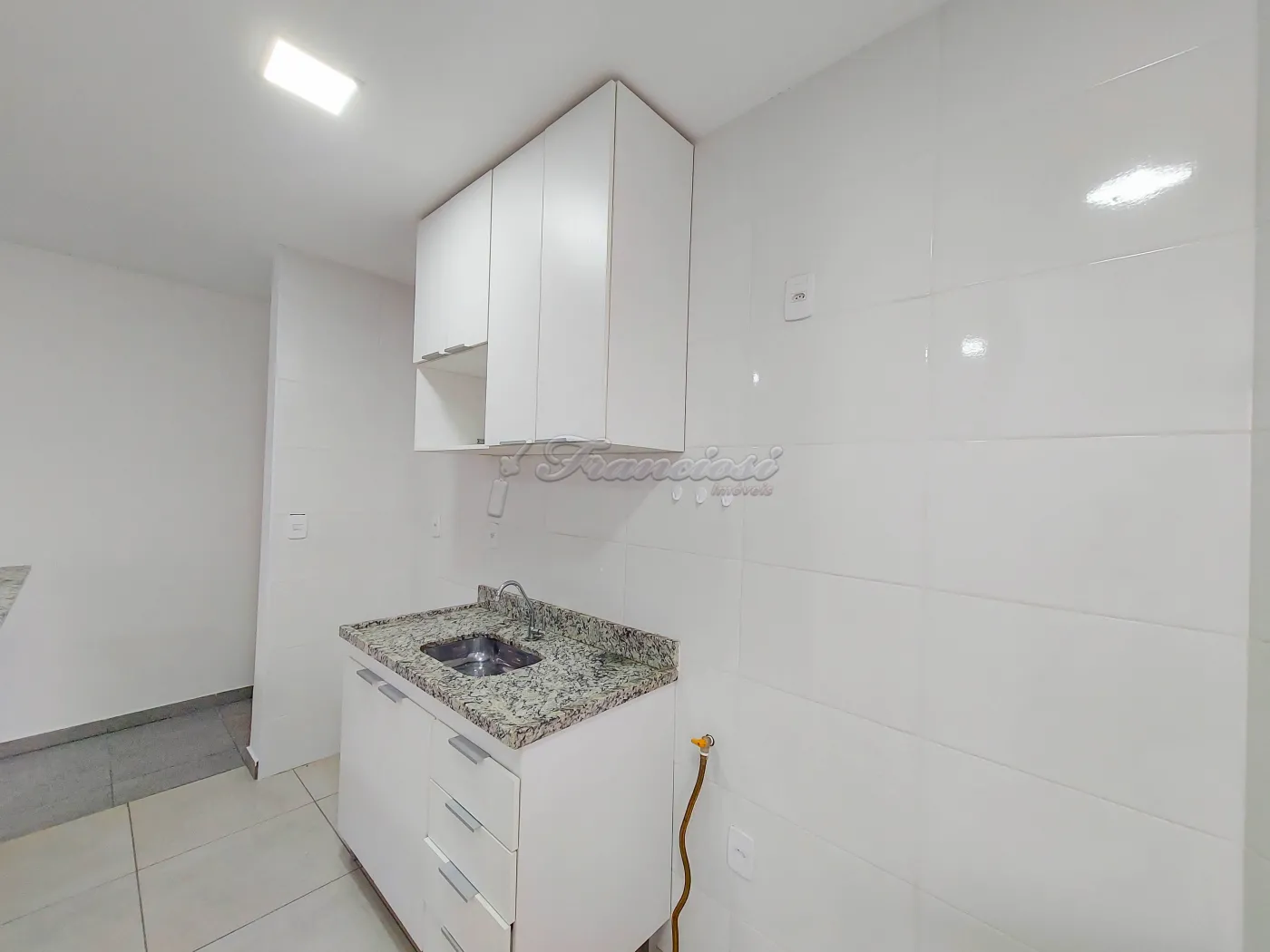 Alugar Apartamento / Condomínio em Itapetininga R$ 1.500,00 - Foto 6