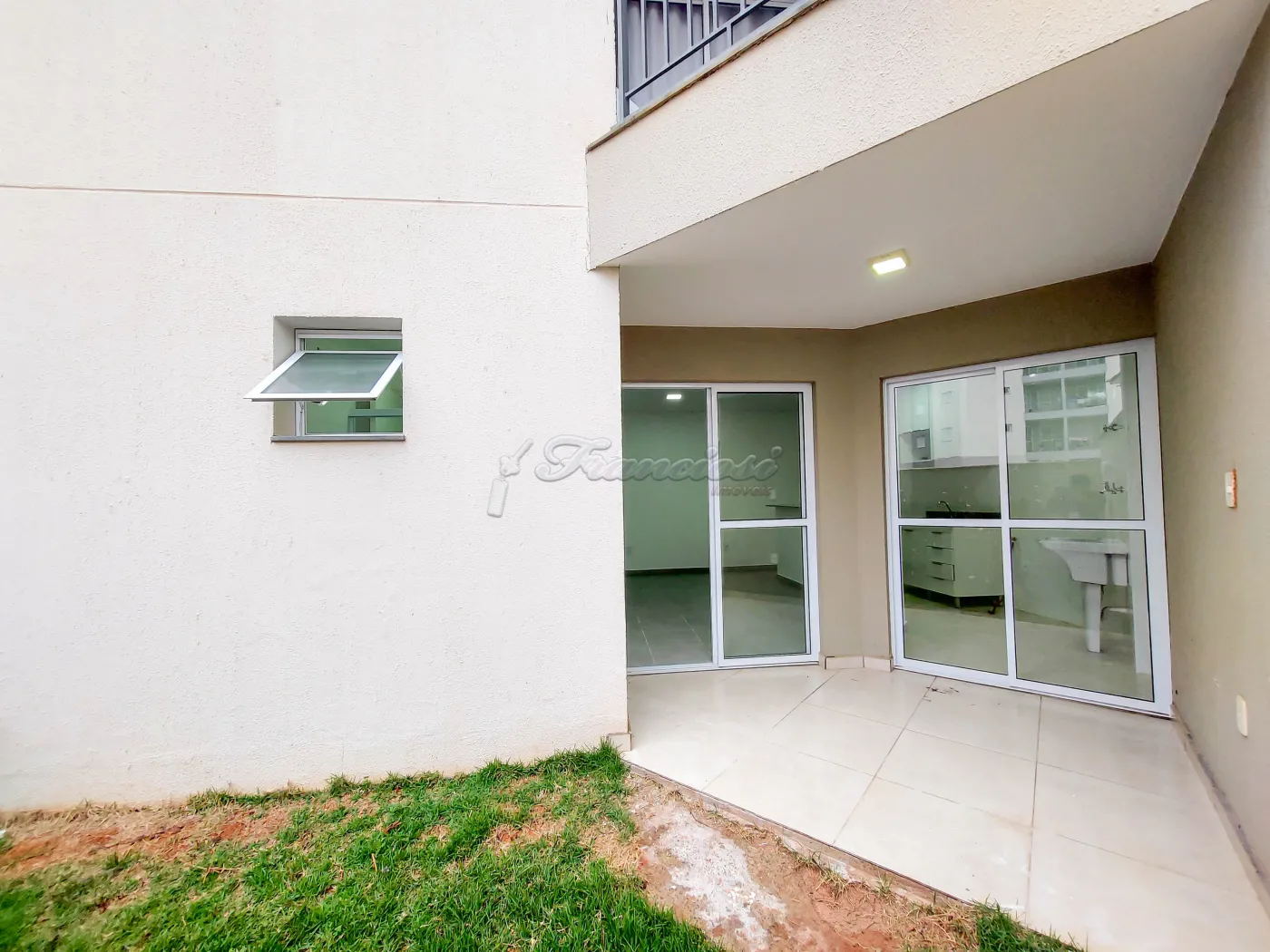 Alugar Apartamento / Condomínio em Itapetininga R$ 1.500,00 - Foto 14