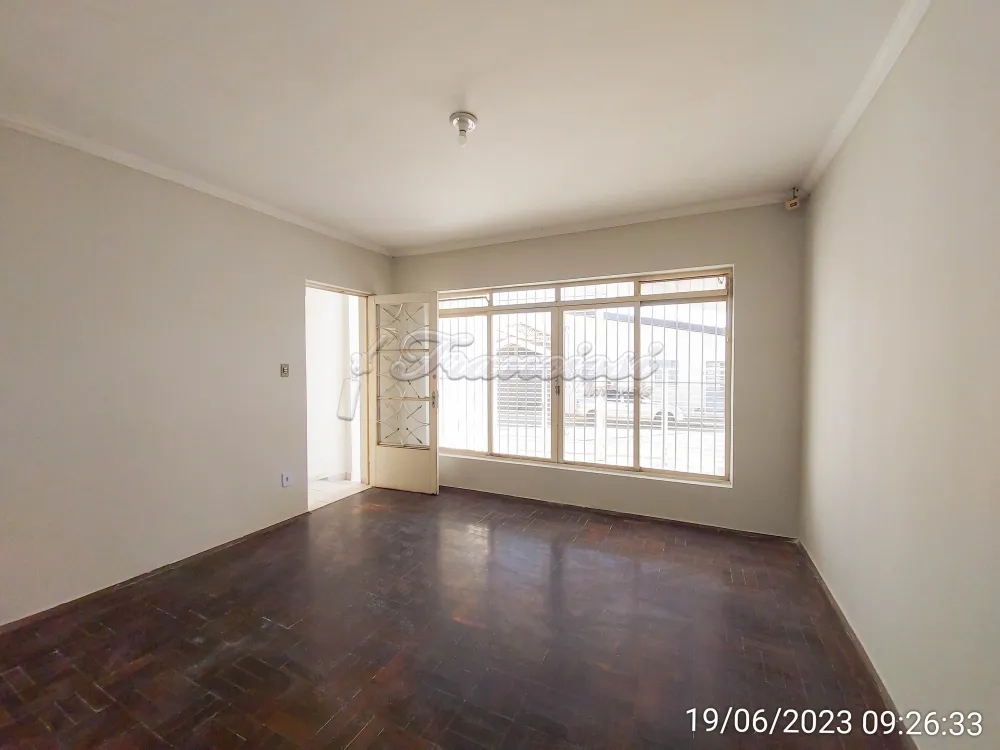 Alugar Casa / Padrão em Itapetininga R$ 1.200,00 - Foto 2