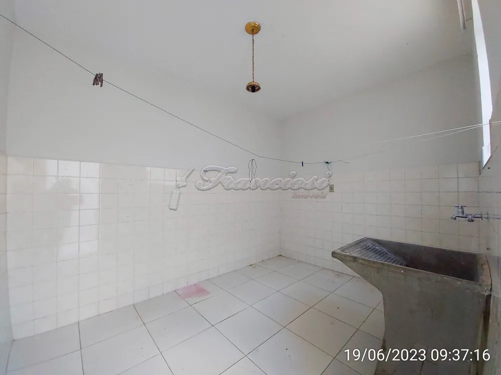Alugar Casa / Padrão em Itapetininga R$ 1.200,00 - Foto 12