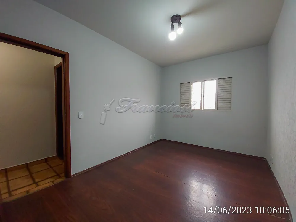 Alugar Casa / Padrão em Itapetininga R$ 1.100,00 - Foto 8