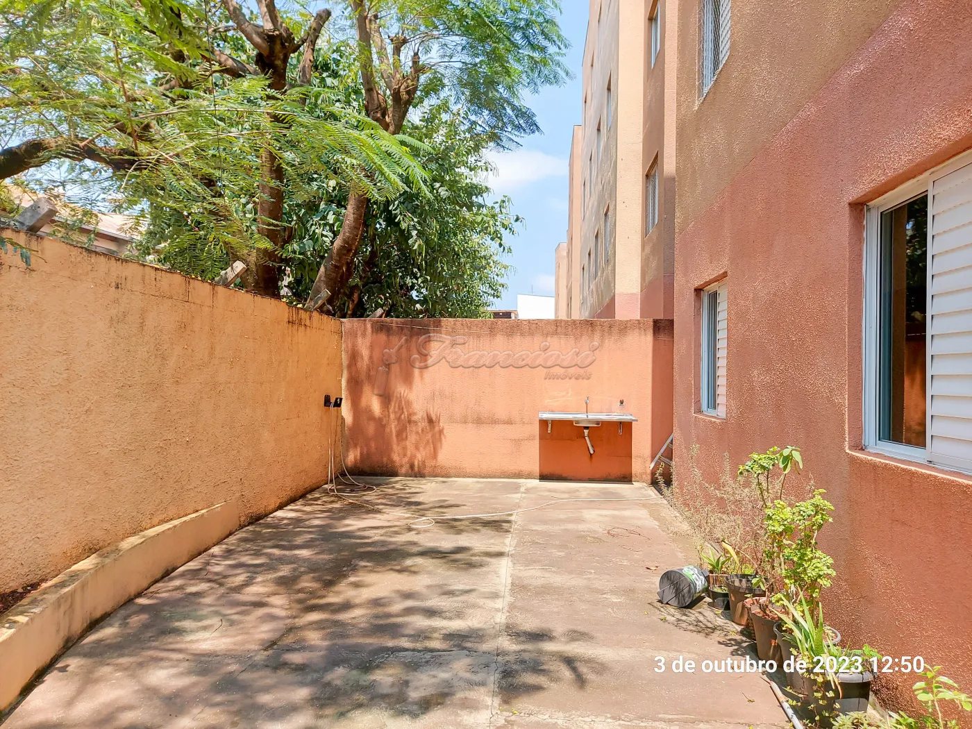 Alugar Apartamento / Condomínio em Itapetininga R$ 1.100,00 - Foto 9