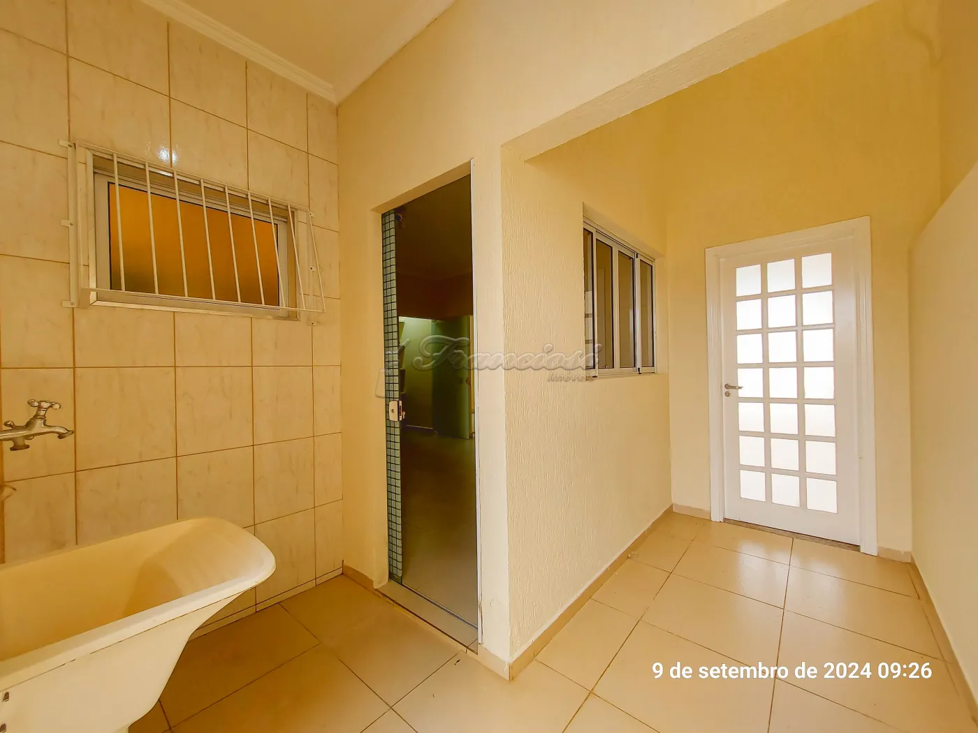 Alugar Casa / Condomínio em Itapetininga R$ 2.200,00 - Foto 14