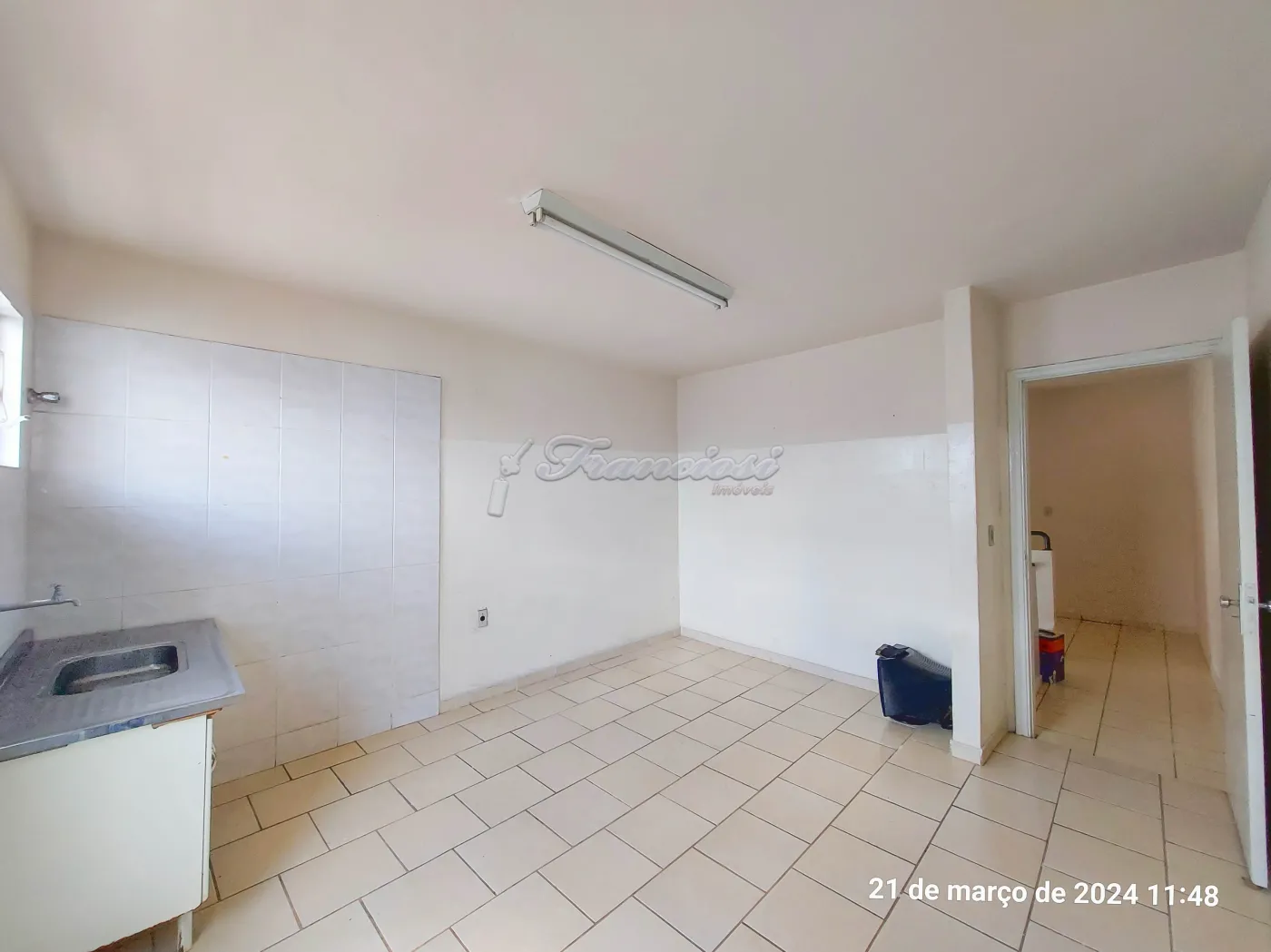 Alugar Comercial / Salão em Itapetininga R$ 1.300,00 - Foto 3