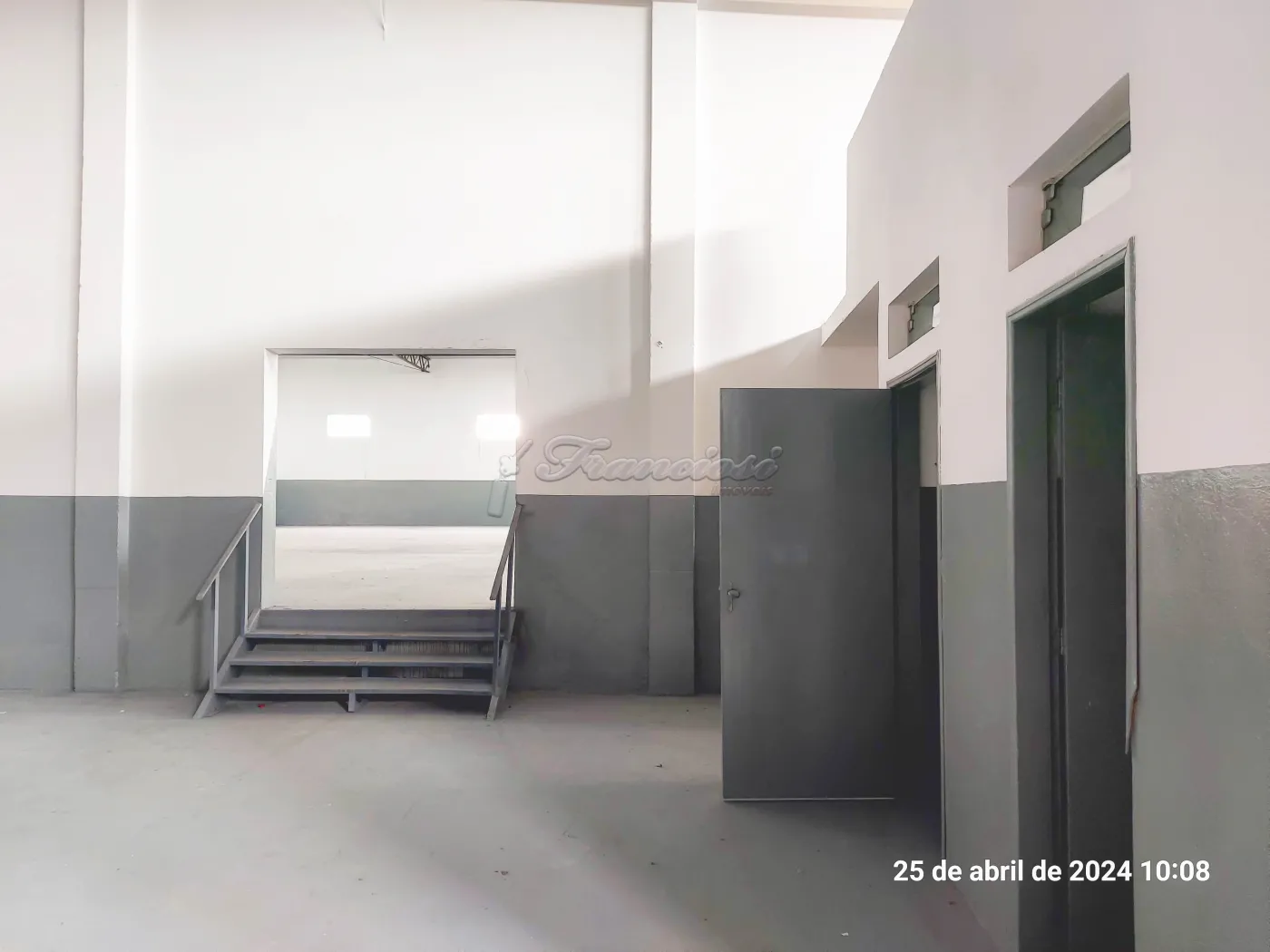 Alugar Comercial / Barracão em Itapetininga R$ 8.000,00 - Foto 4