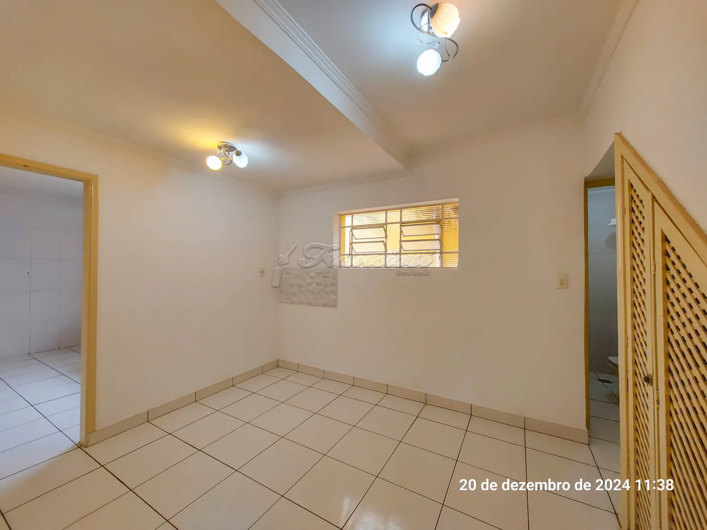 Alugar Casa / Padrão em Itapetininga R$ 1.800,00 - Foto 2