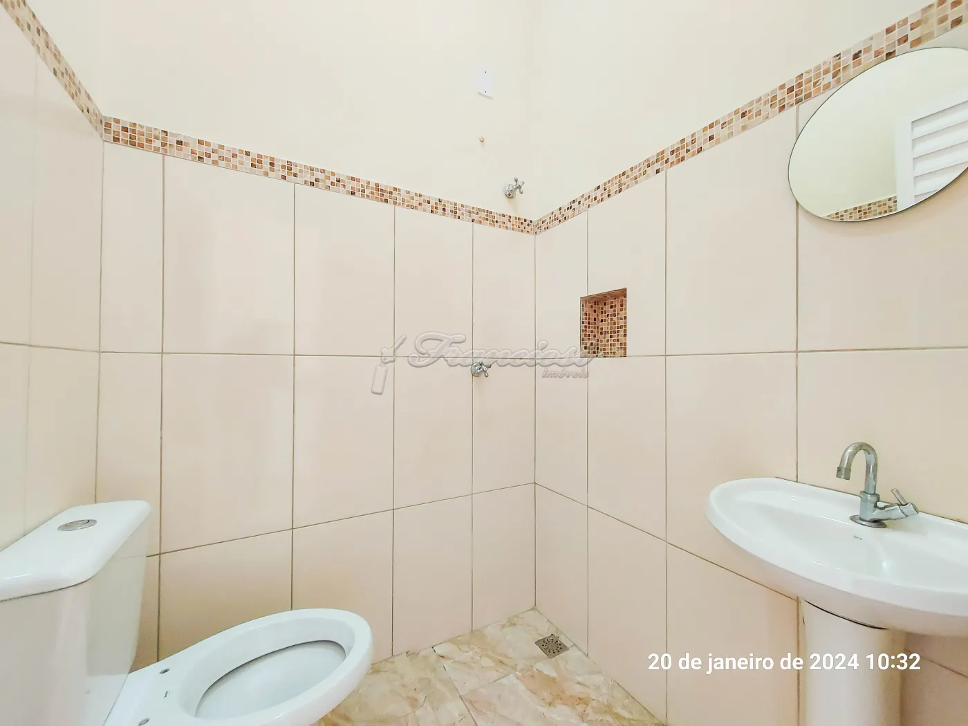 Comprar Comercial / Salão em Itapetininga - Foto 4