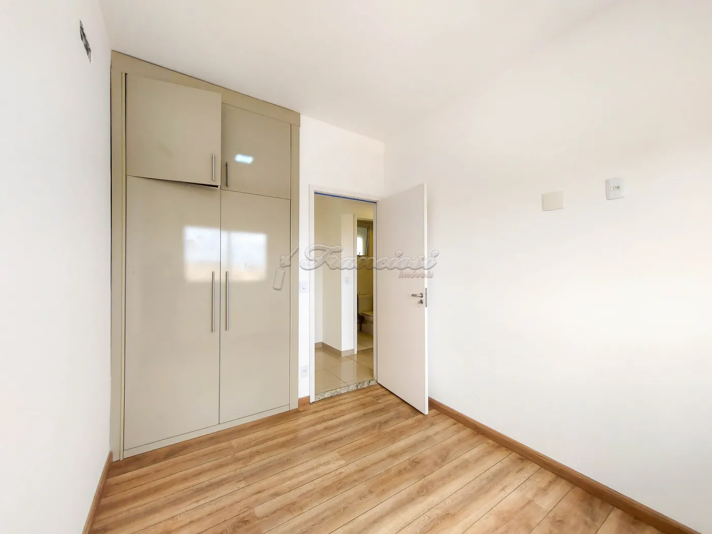 Alugar Apartamento / Condomínio em Itapetininga R$ 2.200,00 - Foto 7