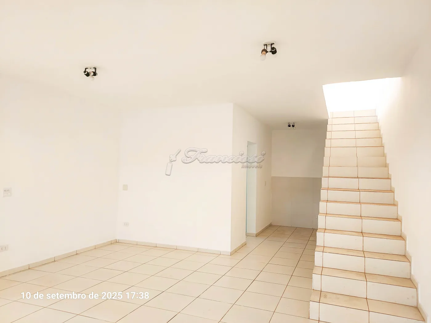 Alugar Comercial / Salão em Itapetininga R$ 3.300,00 - Foto 4