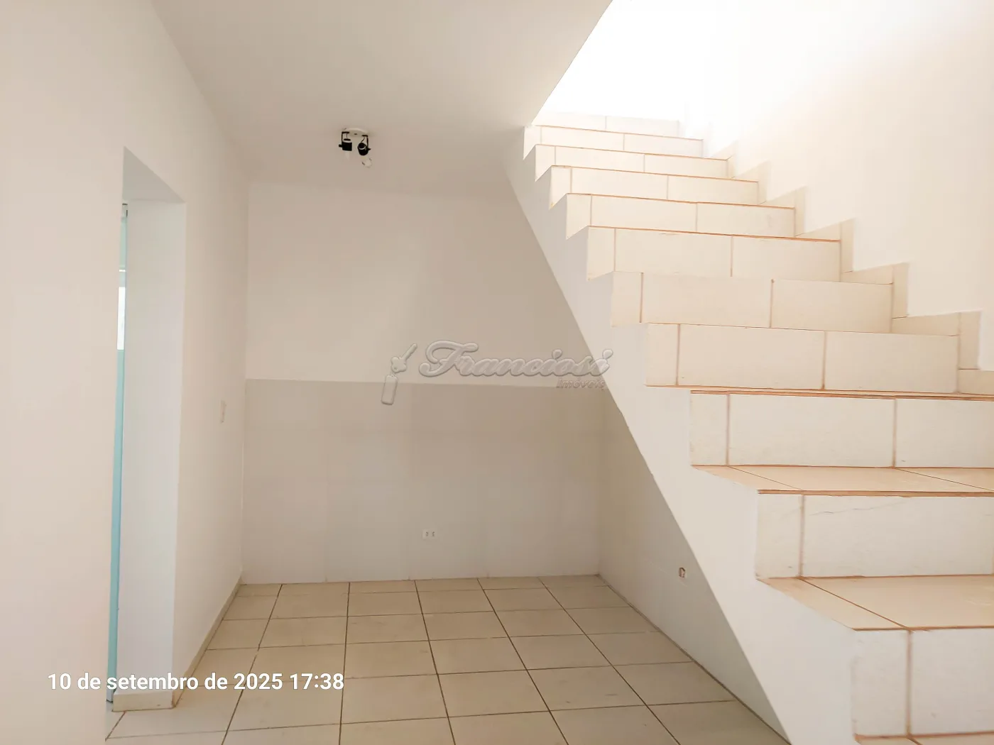 Alugar Comercial / Salão em Itapetininga R$ 3.300,00 - Foto 5