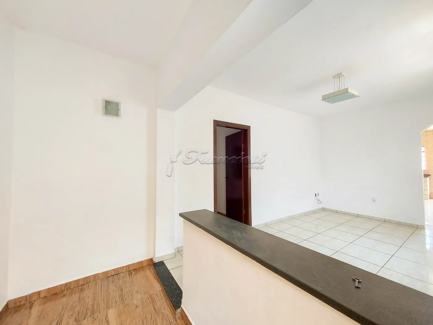 Alugar Casa / Padrão em Itapetininga R$ 1.600,00 - Foto 4