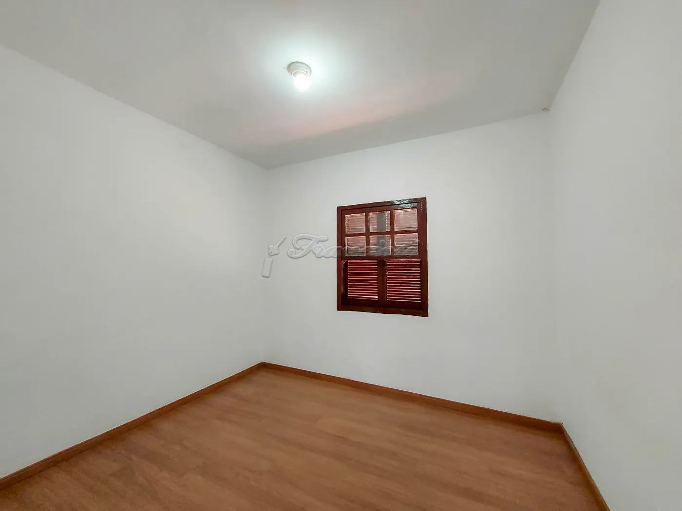 Alugar Casa / Padrão em Itapetininga R$ 1.600,00 - Foto 7