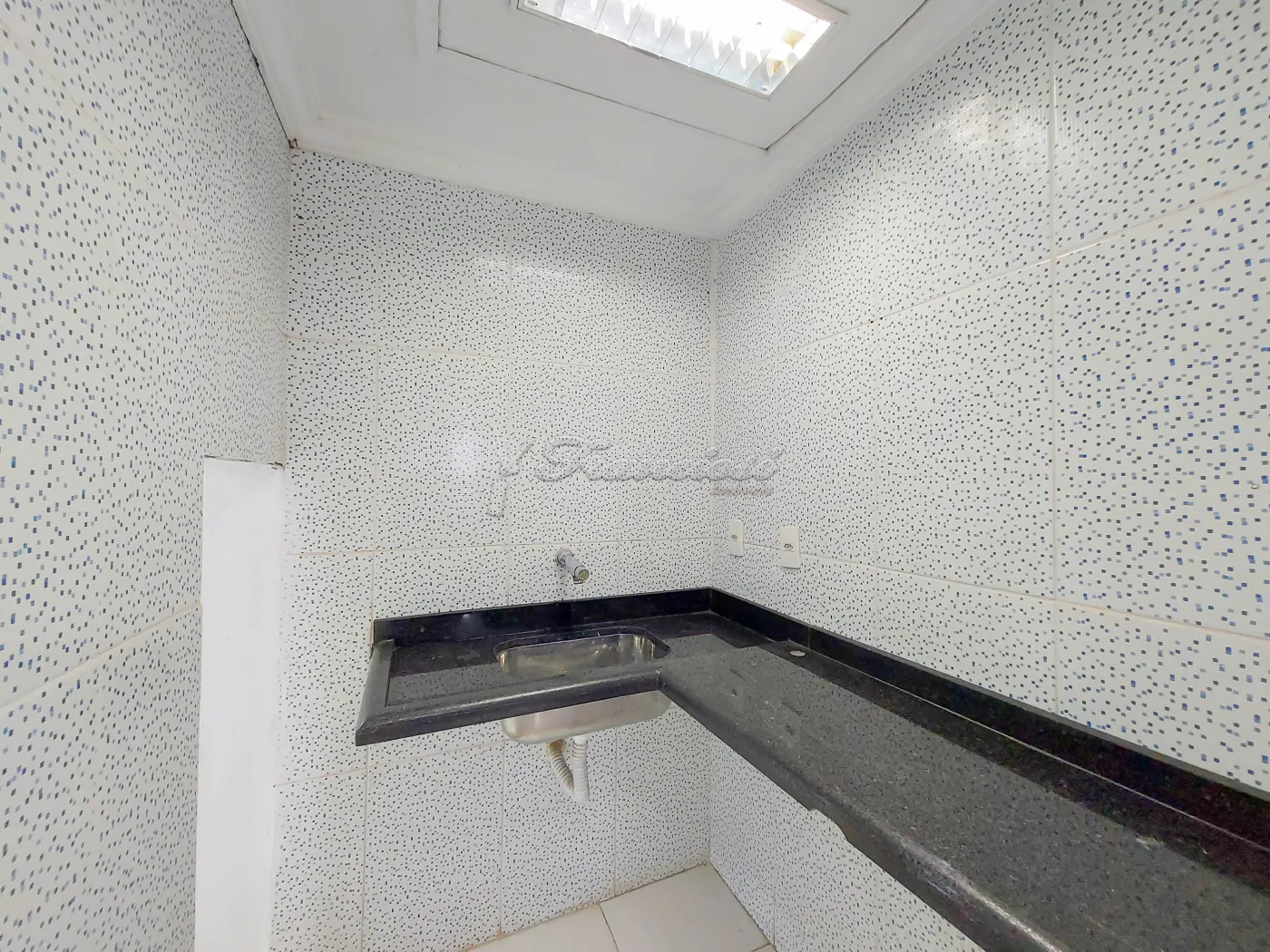 Alugar Comercial / Sala em Itapetininga R$ 1.800,00 - Foto 7