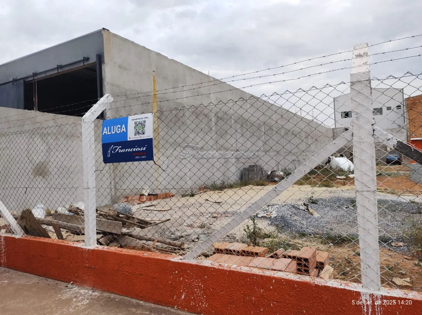 Alugar Comercial / Terreno em Itapetininga R$ 1.000,00 - Foto 1