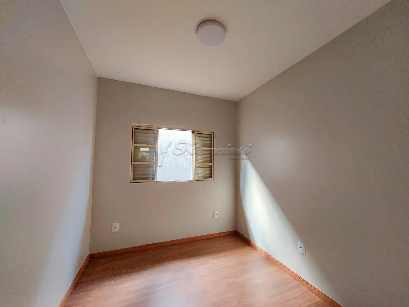 Alugar Casa / Padrão em Itapetininga R$ 2.200,00 - Foto 5