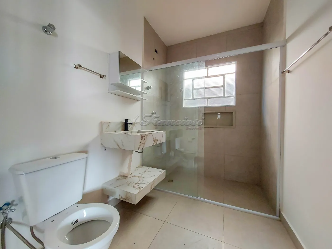 Alugar Casa / Padrão em Itapetininga R$ 2.200,00 - Foto 7