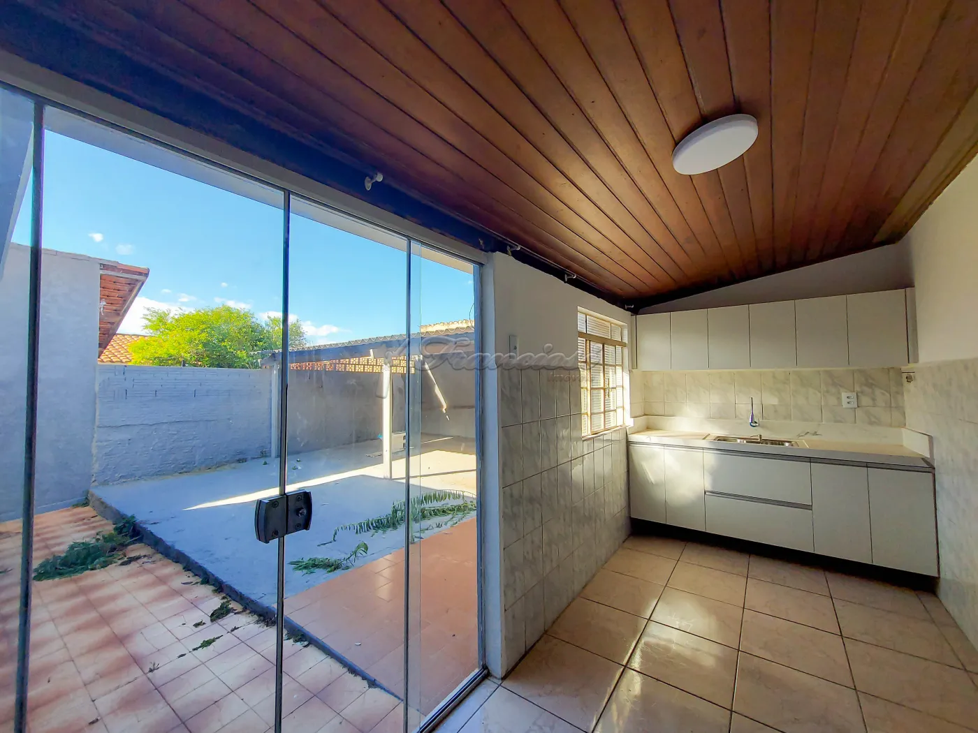 Alugar Casa / Padrão em Itapetininga R$ 2.200,00 - Foto 12