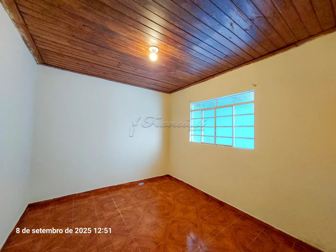 Alugar Casa / Padrão em Itapetininga R$ 750,00 - Foto 8