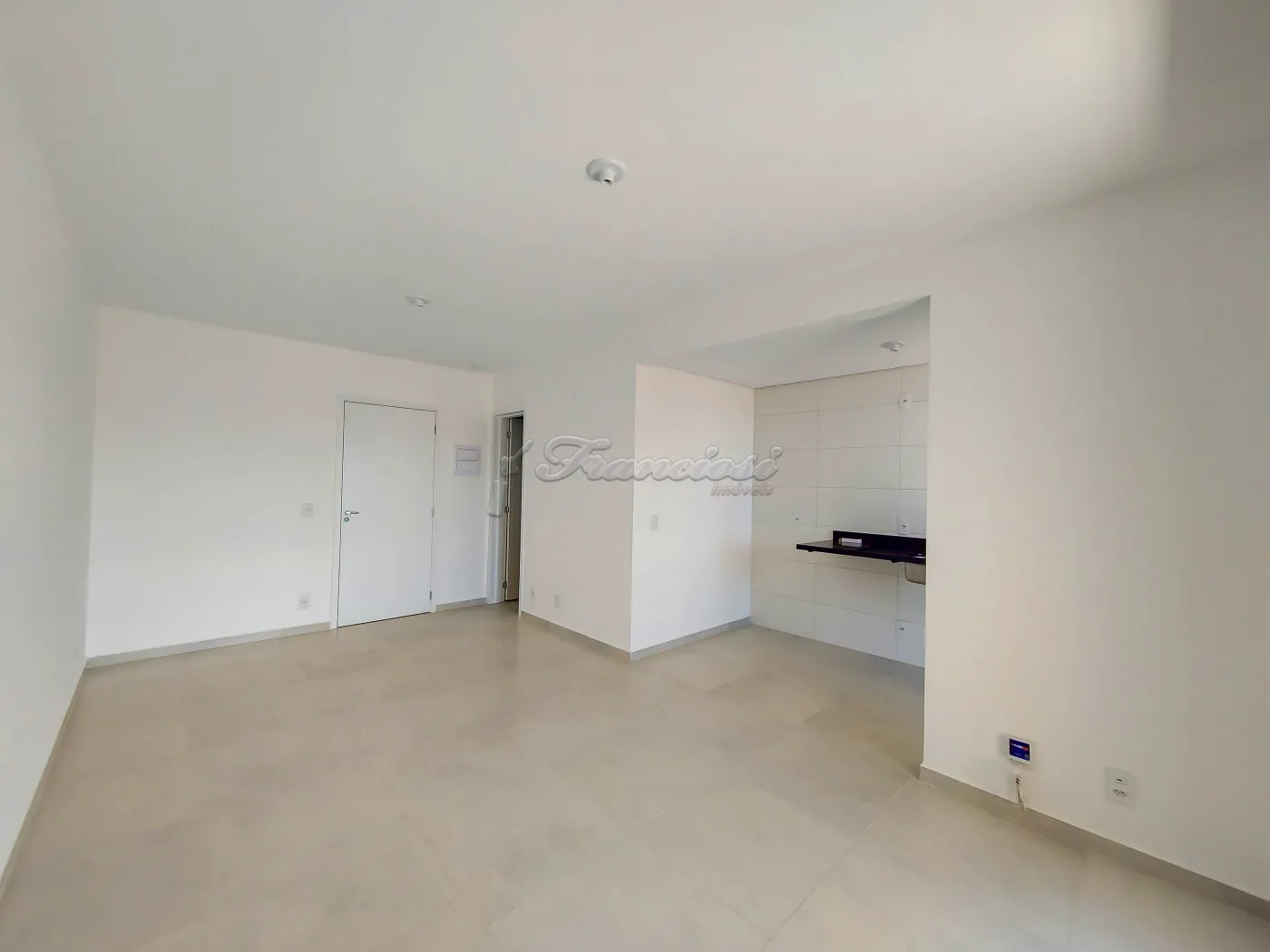 Alugar Apartamento / Condomínio em Itapetininga R$ 1.650,00 - Foto 4