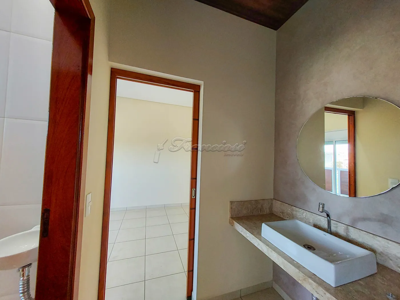 Alugar Casa / Padrão em Itapetininga R$ 2.500,00 - Foto 3