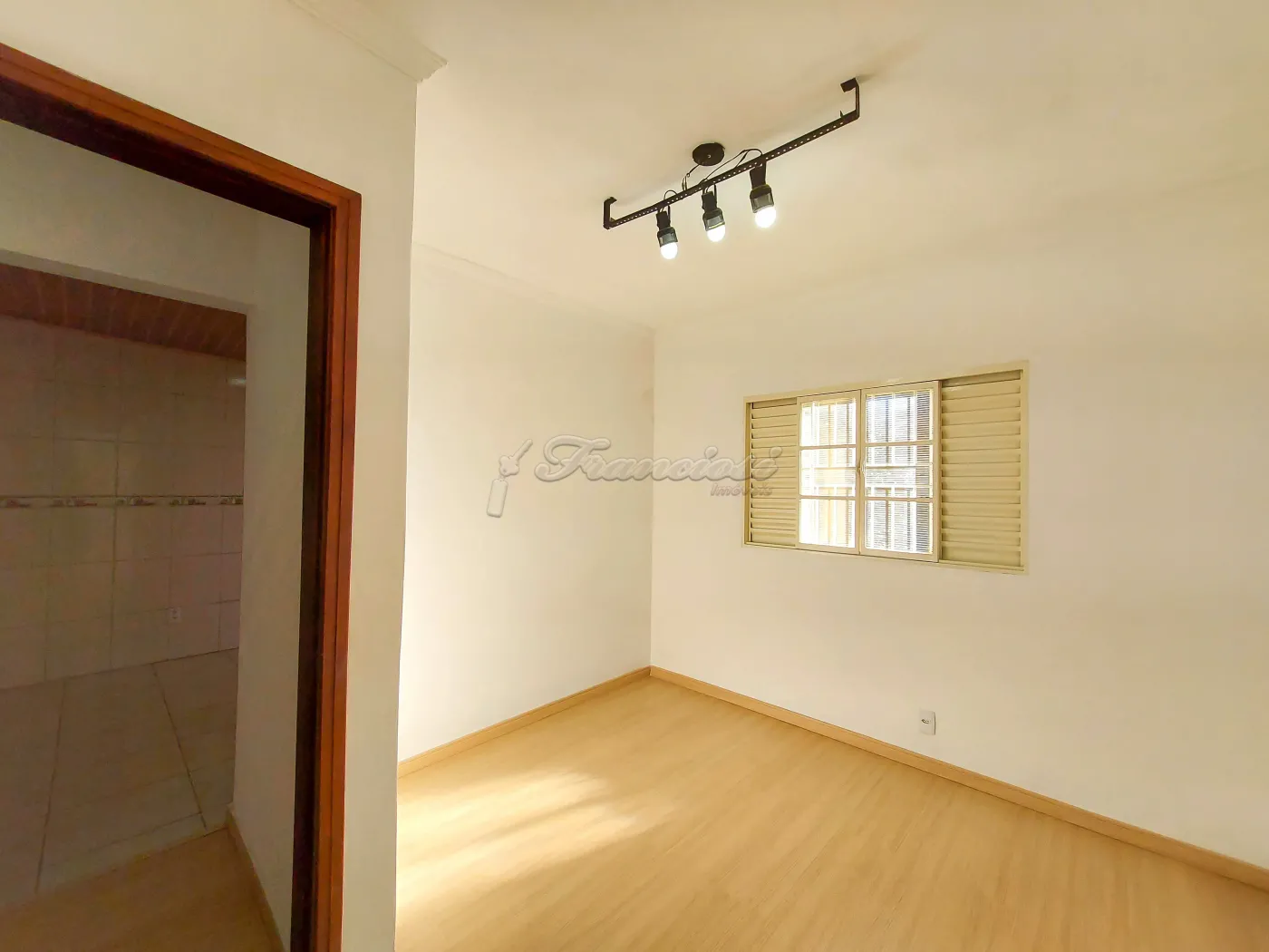 Alugar Casa / Padrão em Itapetininga R$ 1.600,00 - Foto 7