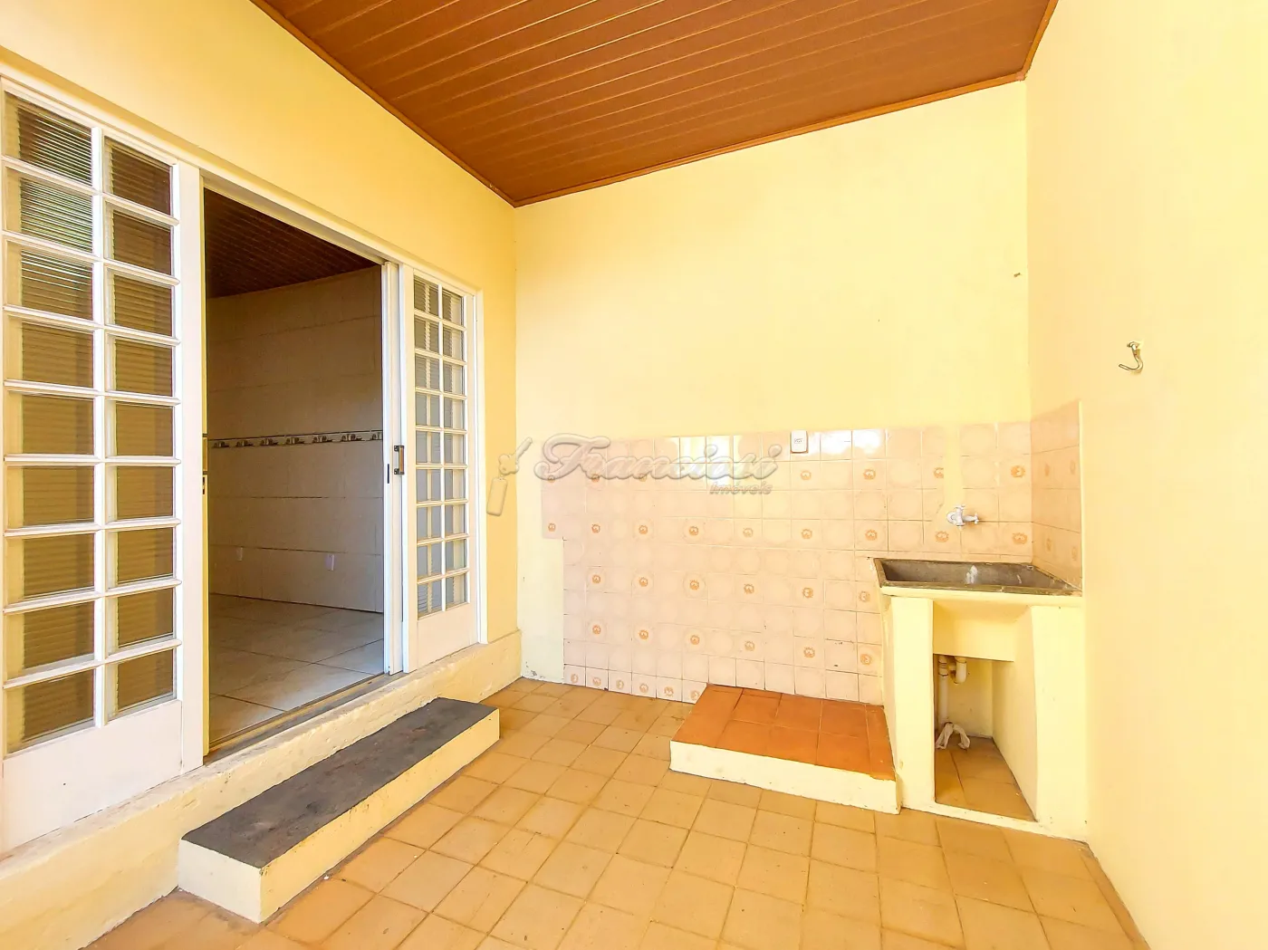 Alugar Casa / Padrão em Itapetininga R$ 1.600,00 - Foto 12