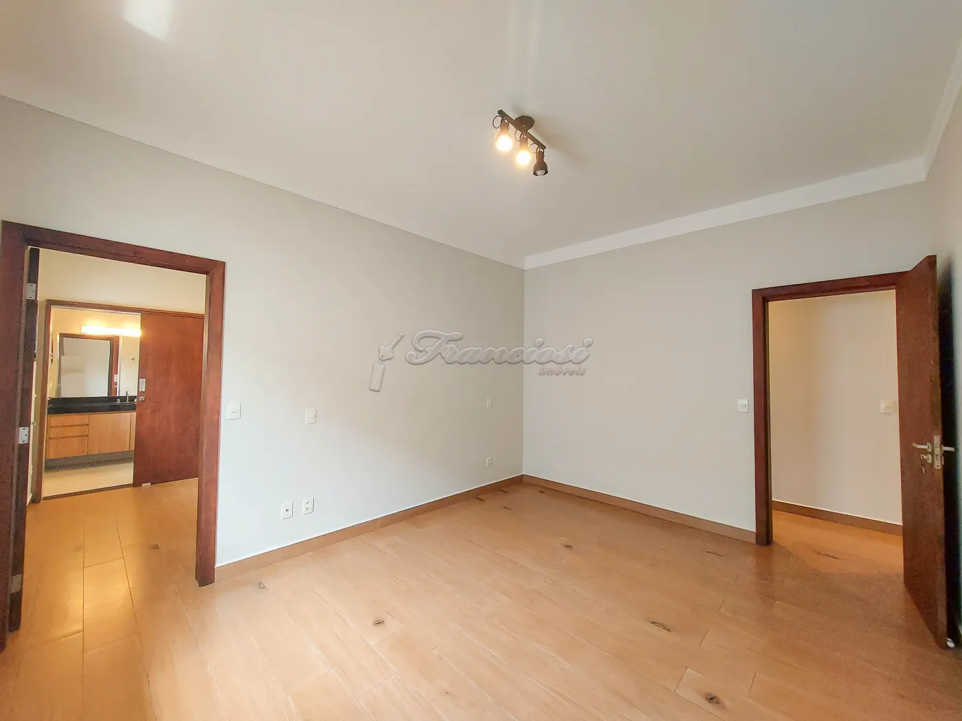 Alugar Casa / Condomínio em Itapetininga R$ 4.500,00 - Foto 6