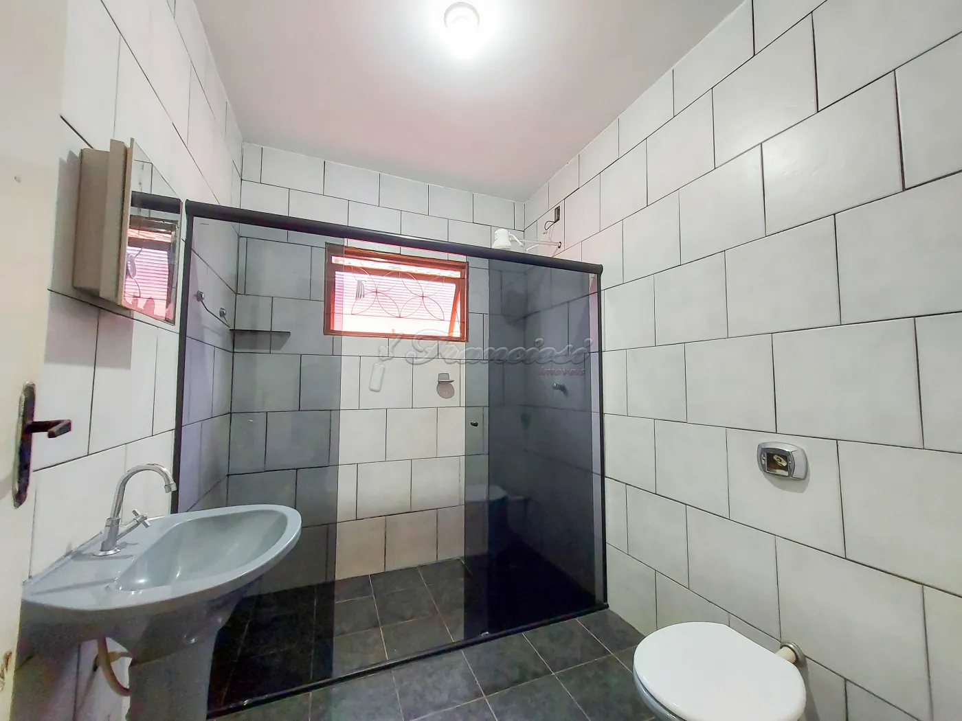 Alugar Casa / Padrão em Itapetininga R$ 1.000,00 - Foto 5