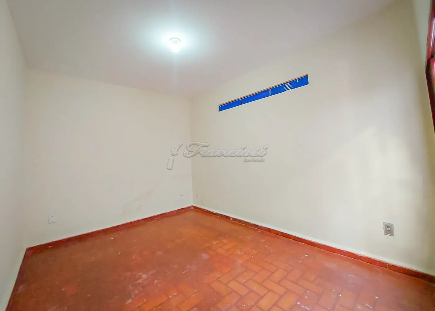 Comprar Casa / Padrão em Itapetininga R$ 300.000,00 - Foto 8