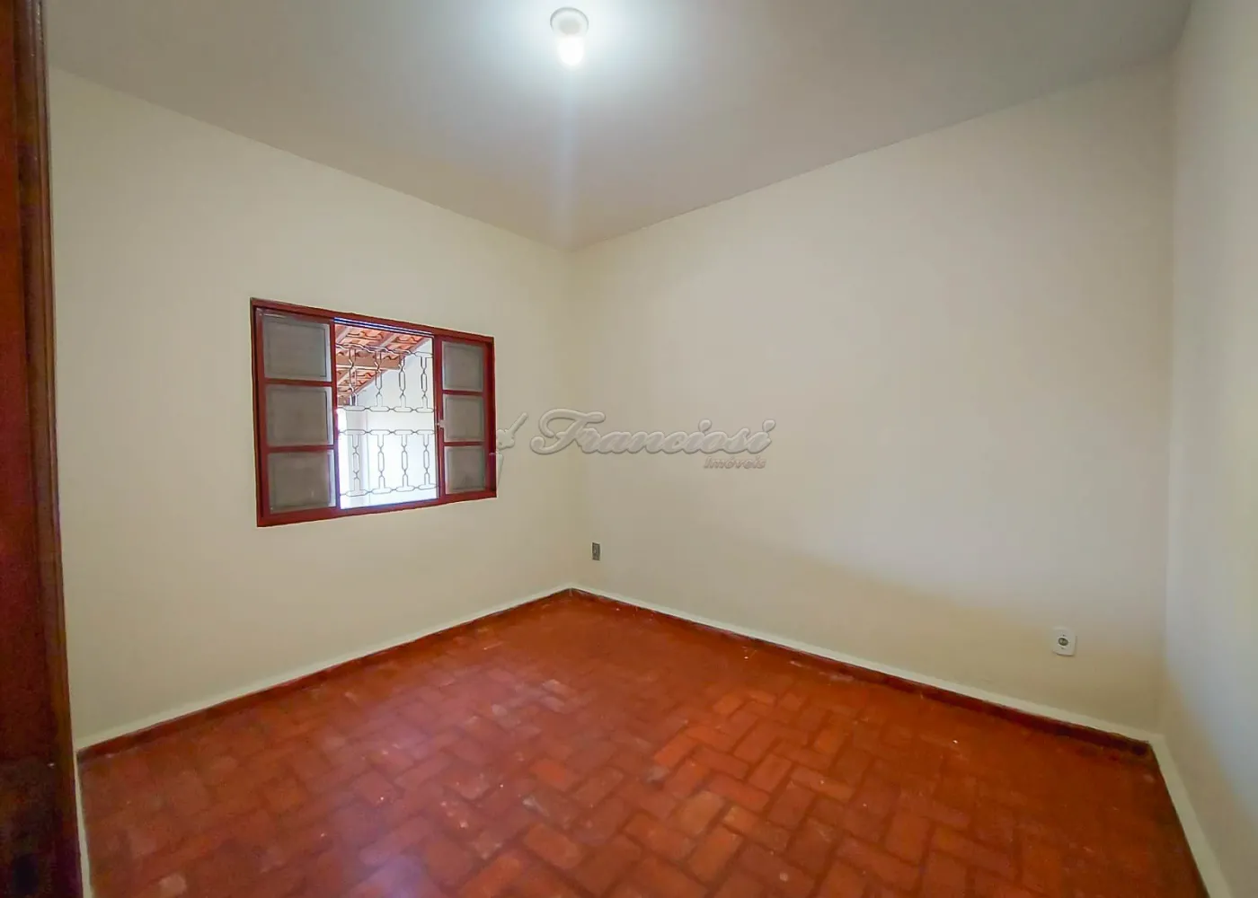 Comprar Casa / Padrão em Itapetininga R$ 300.000,00 - Foto 10