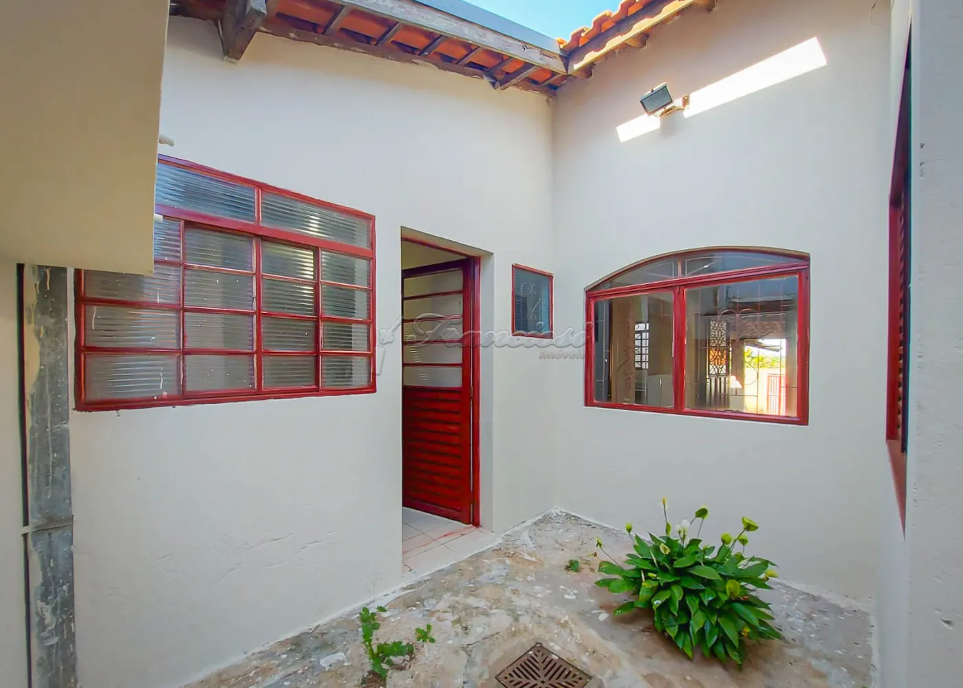 Comprar Casa / Padrão em Itapetininga R$ 300.000,00 - Foto 12