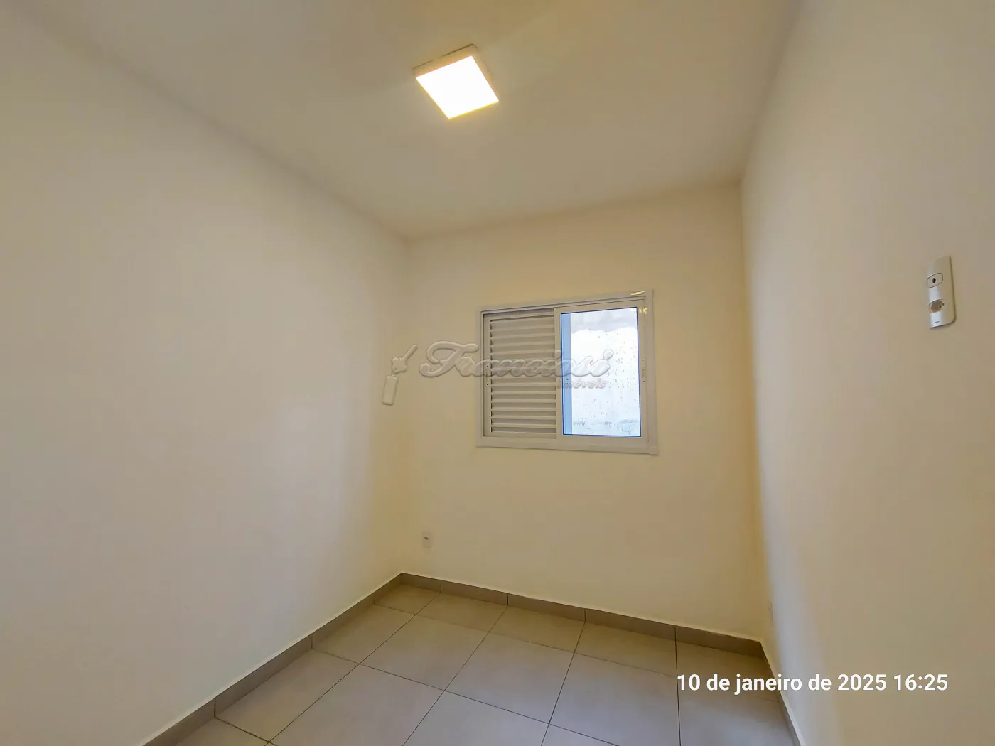 Alugar Casa / Condomínio em Itapetininga R$ 1.500,00 - Foto 8