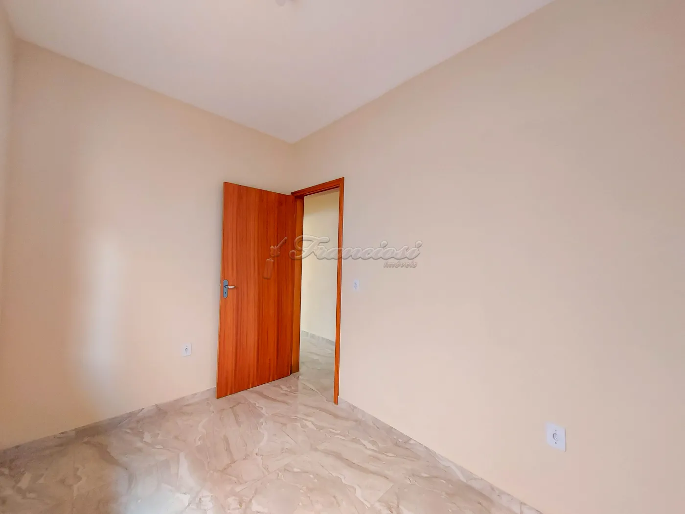 Alugar Casa / Padrão em Itapetininga R$ 900,00 - Foto 8
