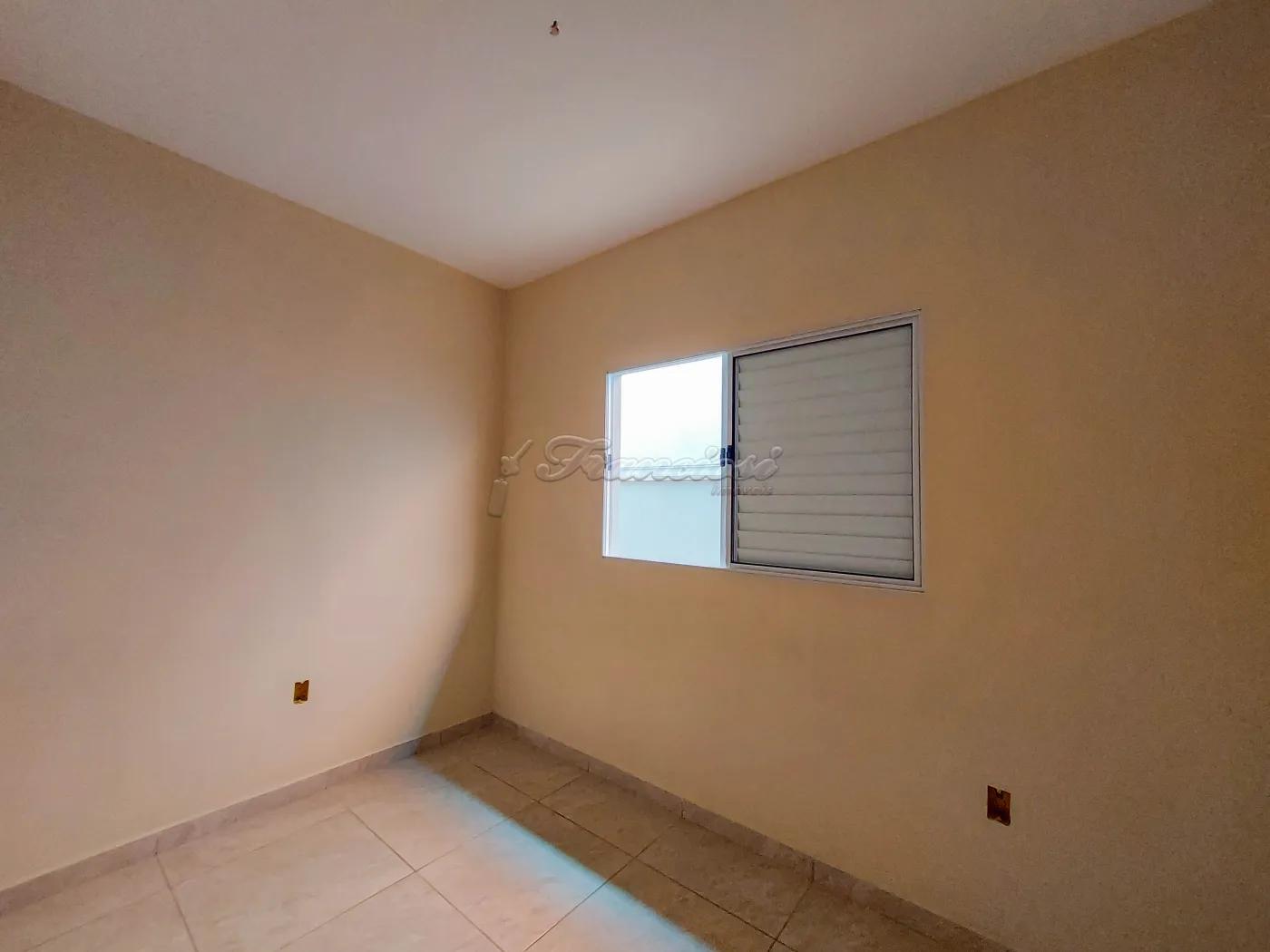 Alugar Casa / Padrão em Itapetininga R$ 900,00 - Foto 6