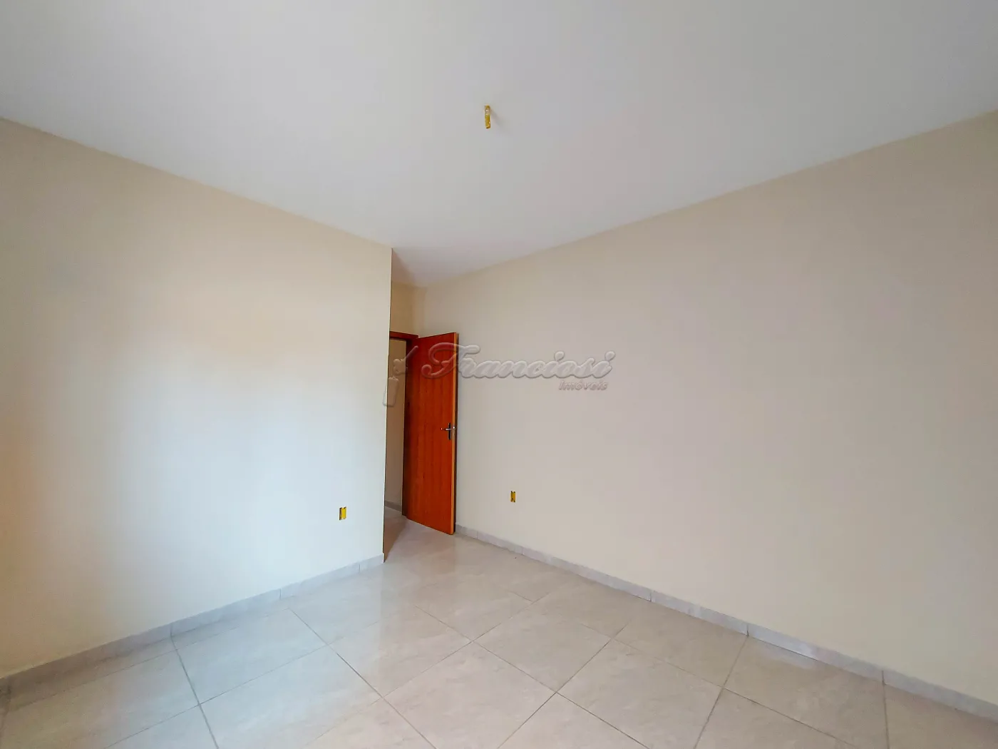Alugar Casa / Padrão em Itapetininga R$ 900,00 - Foto 9
